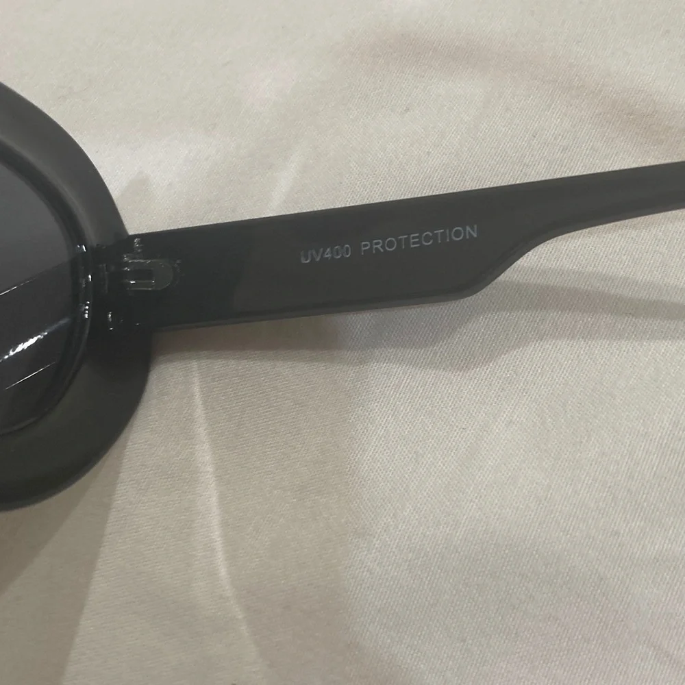 Women’s Black Oversized Oval Sunglasses